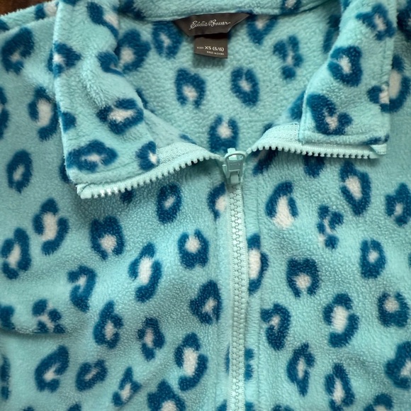Eddie Bauer Kids Blue Leopard Print Puffer Jacket - Picture 3 of 3